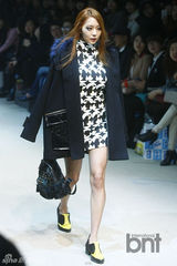 组图：missA等助阵时装周 金宇彬走秀变吸血鬼