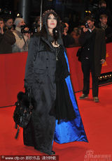 幻灯图集：《猛犸象》首映 阿佳妮少女范儿现身