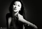 组图：方然黑白写真大片曝光 时尚摩登尽显英伦风