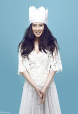 组图：赵柯写真化身异域妖姬展风情