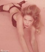 组图：超模杜晨-科洛斯兔女郎旧照性感妩媚