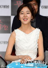 组图：成俊李秀赫等亮相《恐怖故事》试映会