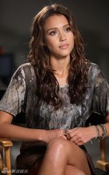 杰西卡-阿尔芭和伊娃-朗格利亚等明星合拍写真(图)