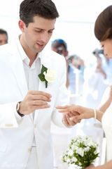 高清图：梁咏琪百张婚礼大片庆纸婚 重温幸福时刻