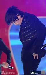 组图：韩组合T-ara等亮相国际和平生命演唱会