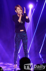 组图：韩团4minute《M COUNTDOWN》夺冠