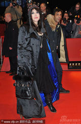 幻灯图集：《猛犸象》首映 阿佳妮少女范儿现身