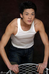 组图：孙艺洲童年青年时期罕见生活照