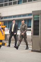 独家高清：Rain退伍行军礼哽咽 多国粉丝迎接