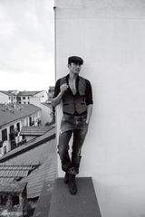 高清图:胡兵全新出发 米兰大片讲述魅力故事