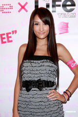 高清组图：五靓模写真集发布 只是玩概念没意识不良