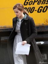 组图：艾玛-沃特森新片开拍 片场庆祝24岁生日