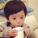 组图：台湾龙凤胎宝贝超萌生活照爆火