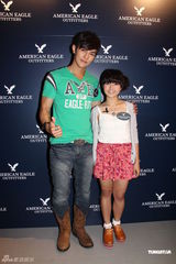 组图：汪东城不介意传绯闻 为母亲买房尽孝心