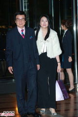 组图：晶刚马拉松婚礼收官 名流亮相阵容豪华