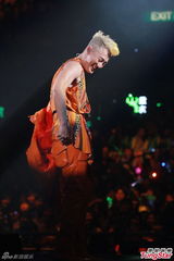 高清组图：林峰个唱邀吴千语 LollipopF助阵