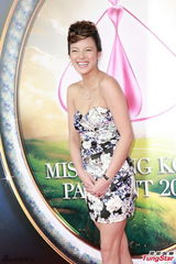 组图：港姐选拔二轮佳丽彩妆亮相变白富美