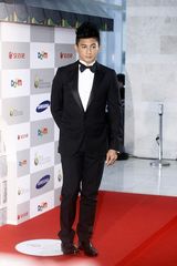 高清组图：群星闪耀2012首尔电视剧颁奖礼红地毯