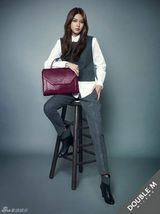 高清组图：少女时代秀英端庄写真变身轻熟女