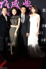 组图：杜淳助阵优雅盛典 黑色西装魅力有型