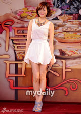 组图：成宥利等出席新剧《神之晚餐》新闻发布会