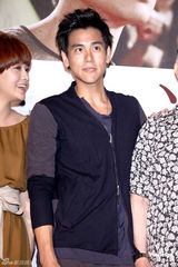 高清图：《近在咫尺》首映 彭于晏明道等齐助阵