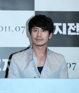 组图：电影《高地战》首映 高修帅气金玉彬抢眼