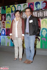 组图：王维基望尽快发牌 下月将举行节目巡礼