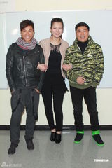 组图：洪天明郭晋安出席综艺节目录影