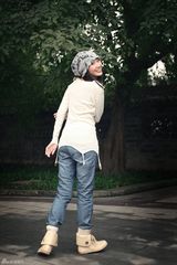 组图：吕夏素颜写真 笑容唯美穿透青春印记