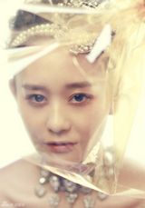 组图：海陆甜美公主写真 化身水晶美人