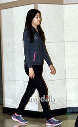 组图：金妍儿出席花样滑冰秀首尔记者会