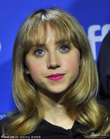 组图：《F字头》发布会 丹尼尔兴奋挥臂