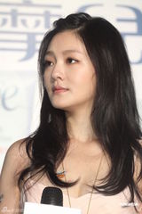 组图：大小S性感代言谈私处保养 不知张柏芝怀孕事