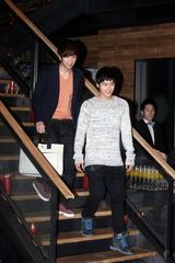 组图：众韩星亮相法国电影《Untouchable》首映式