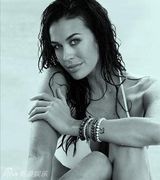 组图：超模梅根-盖尔热辣比基尼写真释放性感