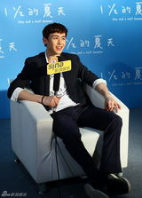 高清组图：对话巨蟹男神尼坤 想2PM感恩粉丝