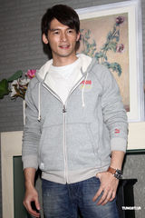 幻灯组图：《犀利人妻》台北庆功 承诺捐款做公益