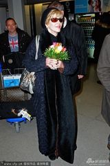 组图：简-方达机场秀剪刀手 蒂姆罗宾斯不摆谱