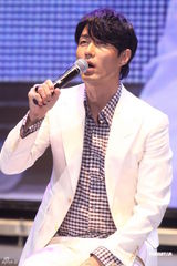 高清组图：车胜元台北会粉丝 展示熟男魅力