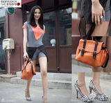 明星爱街拍第27期：T恤短裤POLO衫搭配(组图)