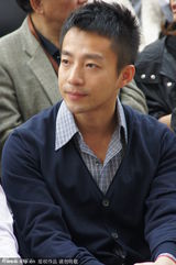 组图：小S夫妇上海卖面包 汪小菲无大S惨落单