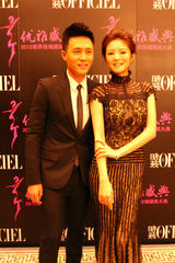 组图：杜淳助阵优雅盛典 黑色西装魅力有型