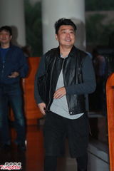 组图：钱嘉乐汤盈盈婚礼直击 伴郎阮兆祥抵达