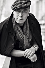 组图：“百变”倪大红尽显熟男本色