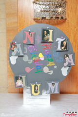 组图：梅艳芳冥寿歌迷聚会 珍贵演出服展出