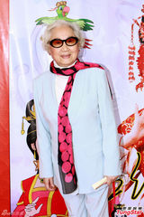 组图：粤剧宗师红线女逝世 罗家英发文悼念