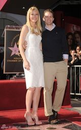 高清组图：格温妮丝-帕特洛好莱坞星光大道留名