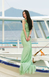 幻灯图：霍思燕出海拍写真 心旷神怡似美人鱼