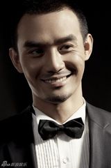 组图：王凯拍硬朗写真 忧郁冷酷秀型男范儿